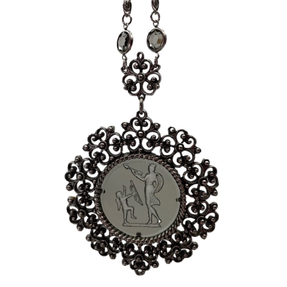 Vintage Goldette Etched Glass Medallion Necklace Read